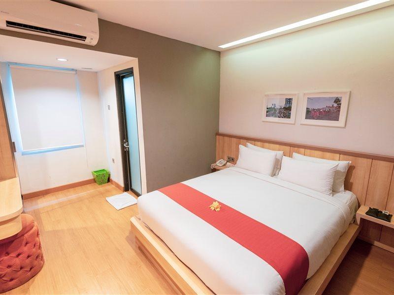 The Nyaman Motel Jakarta Exterior photo